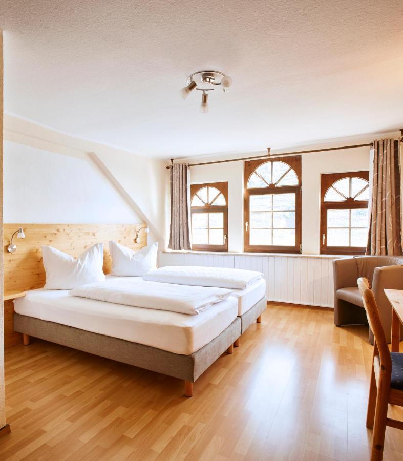 Weinhaus Lenz Hotel Briedern