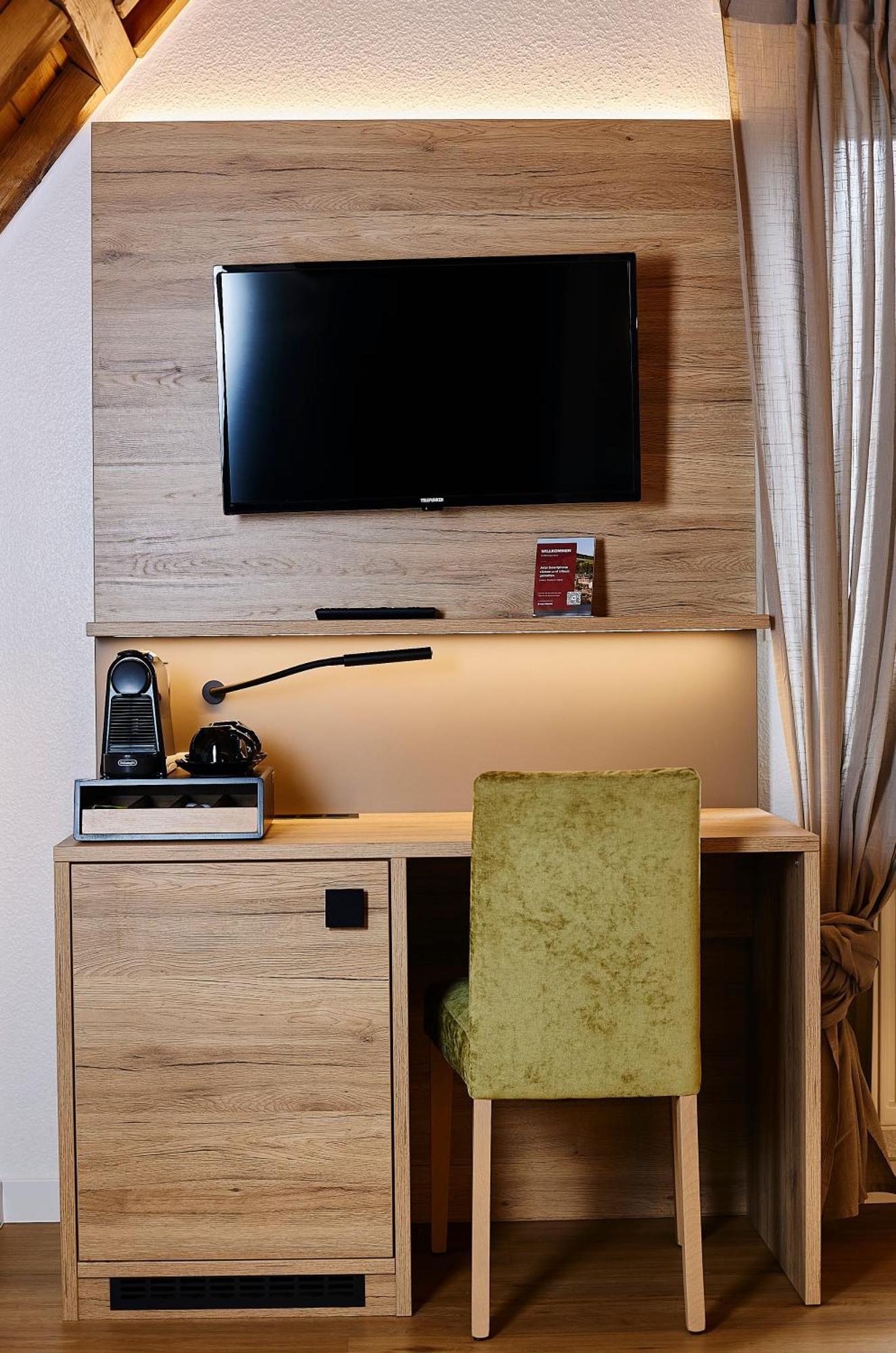 Hotel Weinhaus Lenz *