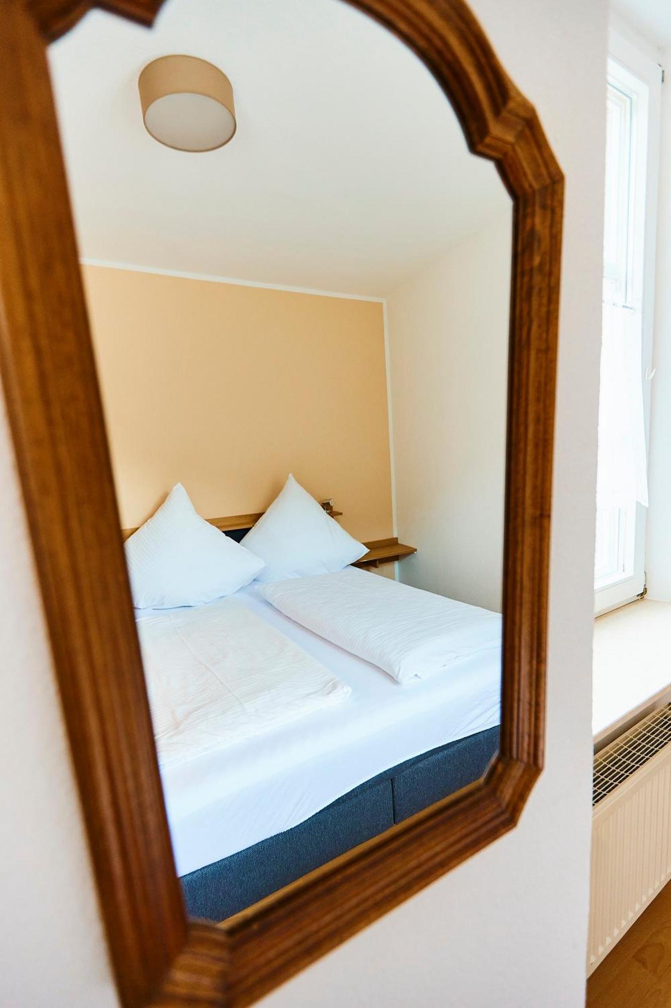 Weinhaus Lenz Hotel *